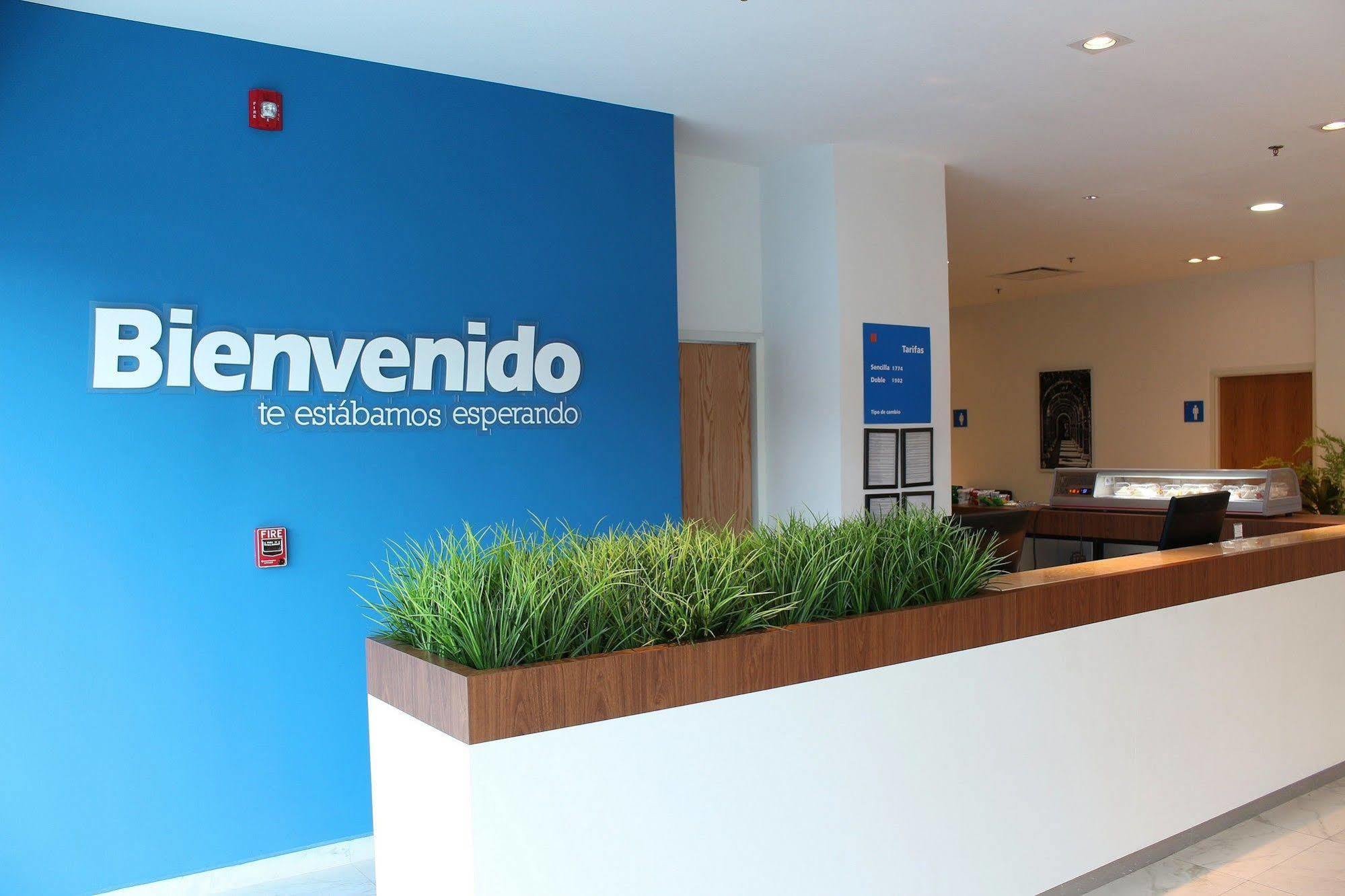Hotel One Guadalajara Expo Exterior foto